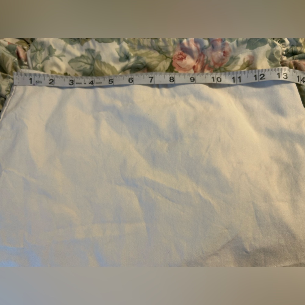 Versona | Cream Mini Skirt | Size Small - Picture 2 of 8